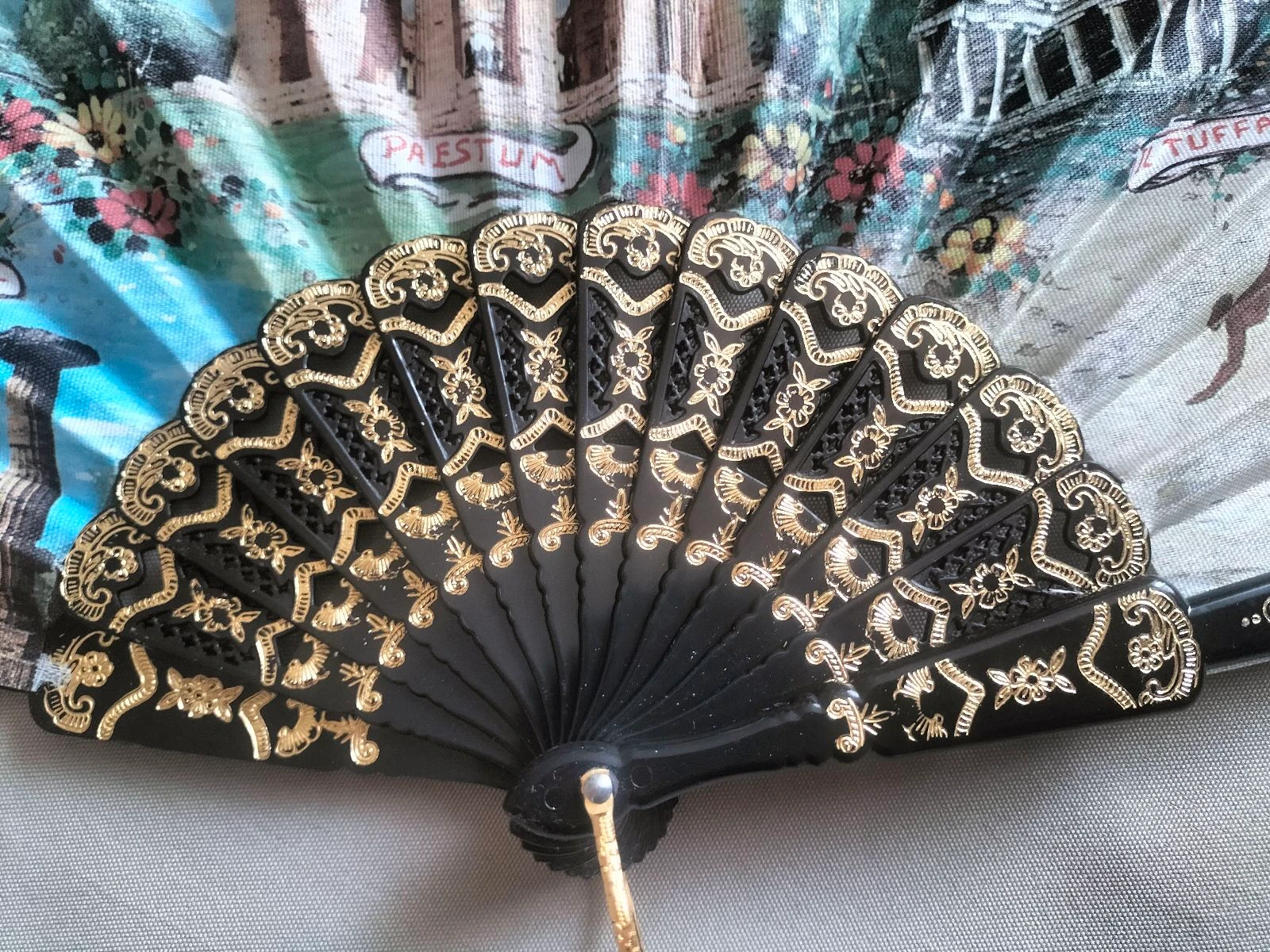 Antique Fan | Very Good Condition | Black Lace | Italian Landscapes and Temples – photo 2